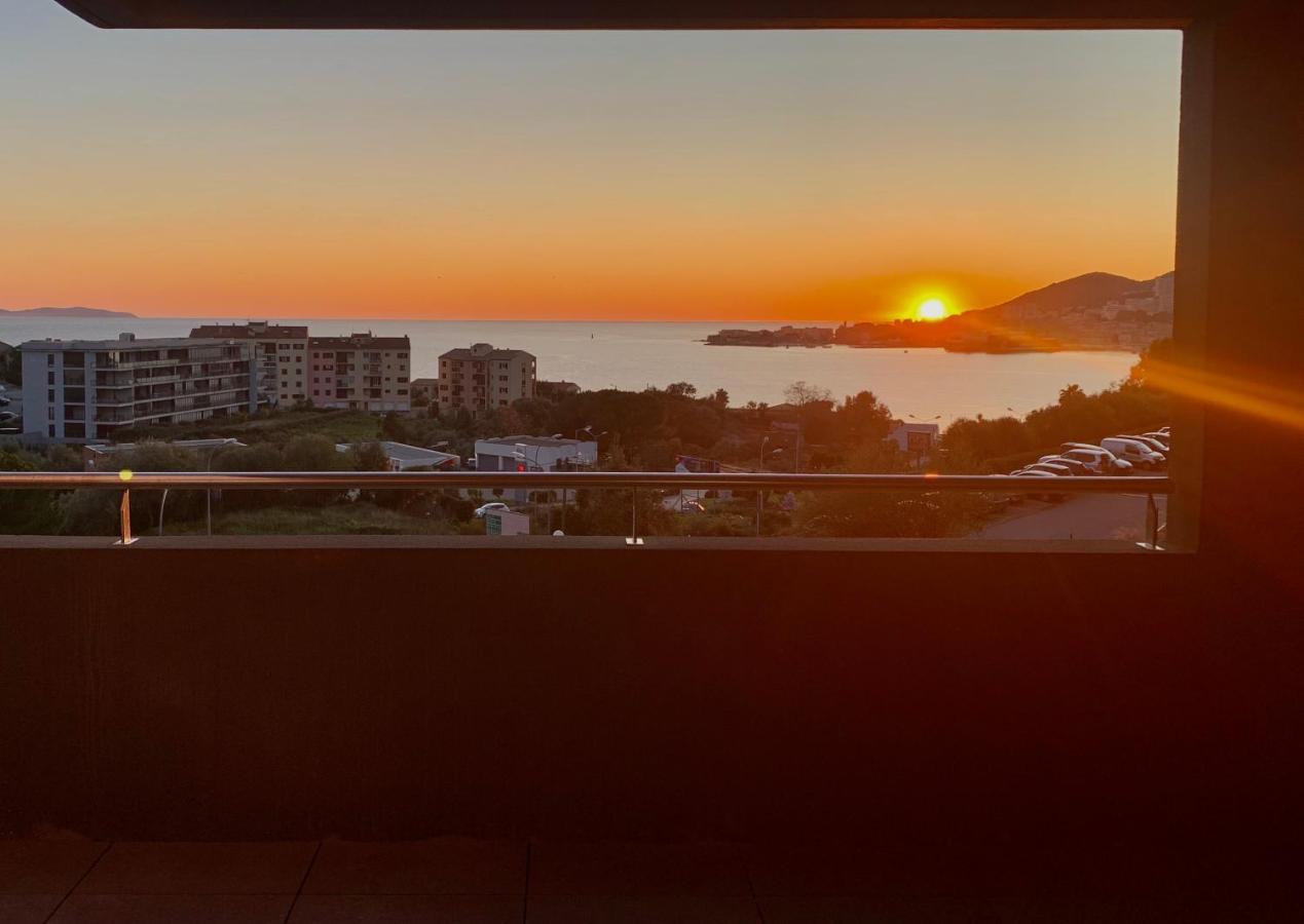 T2 Ajaccio Vue Mer Ngoại thất bức ảnh